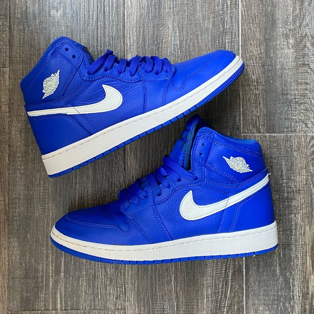 Kids Jordan Sneakers in Blue and White